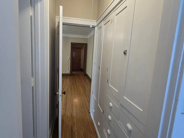 1 bed, 1.0 bath, 700 sqft, $1,195 — Photo 10