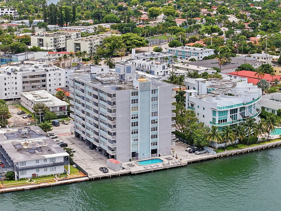 1st image of 2016 Bay Dr APT 504
