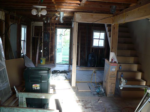 3rd image of 405 7th St S