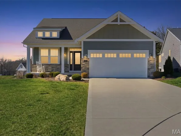 2 Spinney Bough Ct, Wentzville, MO 63385