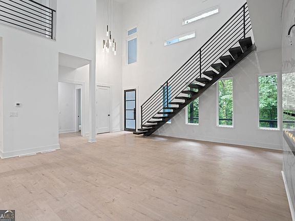 4th image of 3009 Orion Dr