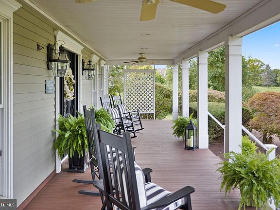 5th image of 44 Walters Rd