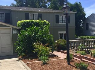 701 Rosemount Rd, Oakland, CA 94610