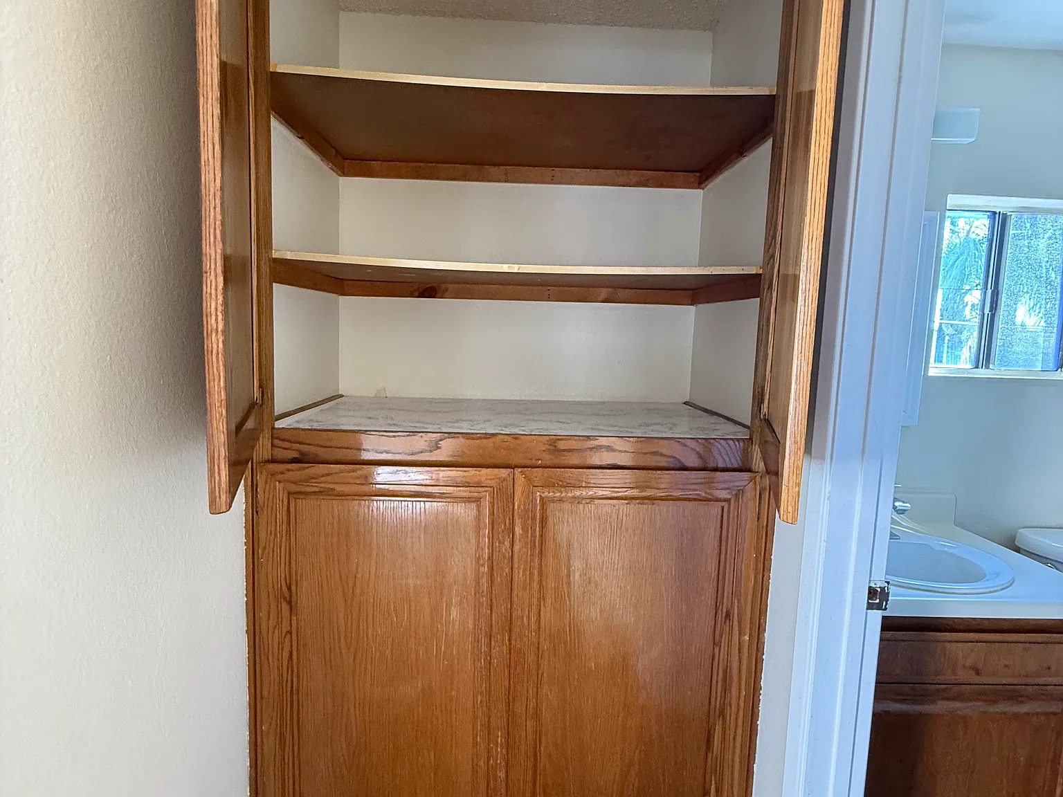 Studio, 560 sqft, $1,750 — Photo 3