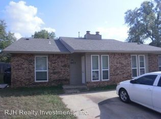 900 Acacia Cir, Noble, OK 73068