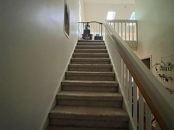 3rd image of 904 Sammara Way