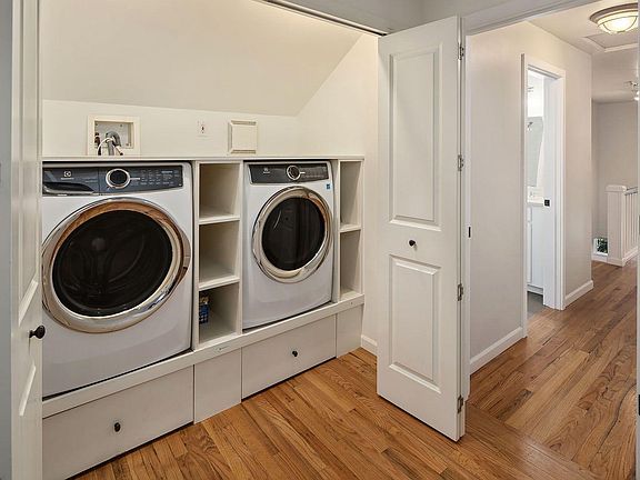 4th image of 8426 NE 21st Pl
