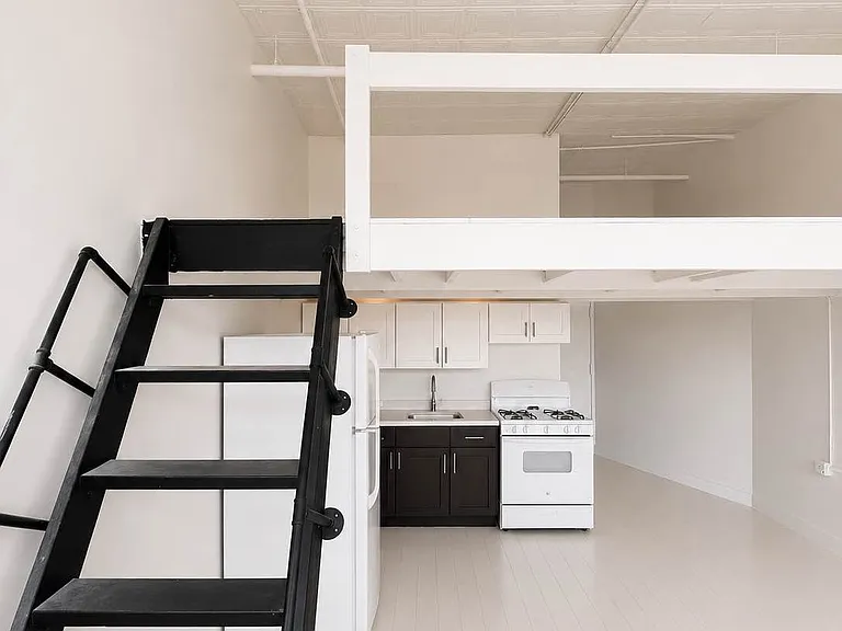 248 McKibbin St #4R — Photo 10