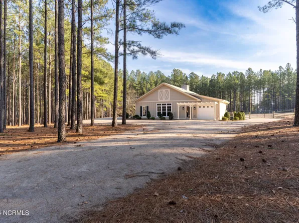 191 Bunkhouse Road, Aberdeen, NC 28315