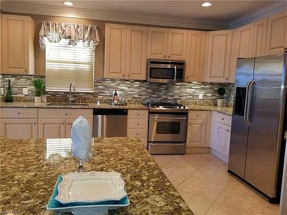 5th image of 3194 Serenity Ct APT 102