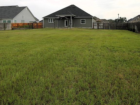 4th image of 13 Remington Ln