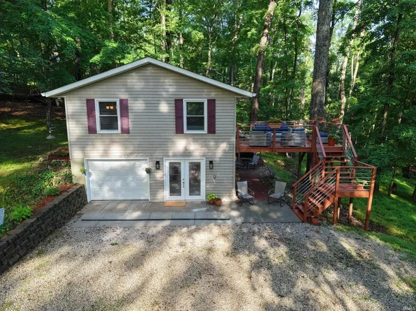 7467 E Windfree Ln, Bloomington, IN 47401