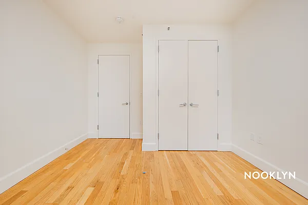 Rented by Nooklyn NYC LLC | media 52
