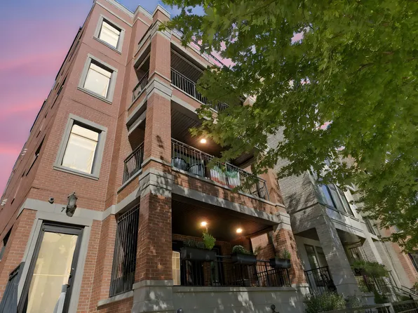 (undisclosed Address), Chicago, IL 60657