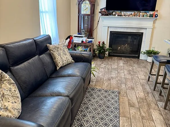 25 Village Cv, Warwick, NY 10990