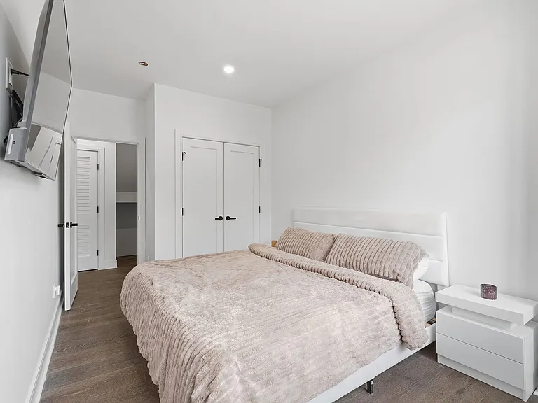 9 Minerva St #2 — Photo 22