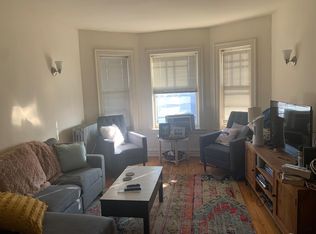 3406 N Racine Ave #3, Chicago, IL 60657