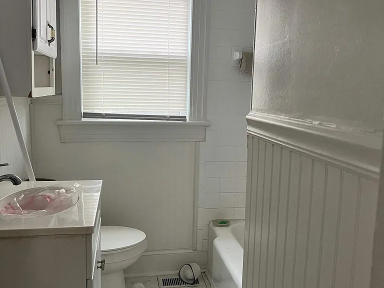 303 S Oak St — Photo 11