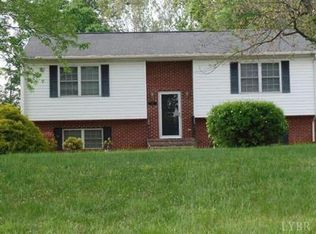 124 Lakeside Dr, Lynchburg, VA 24504