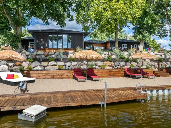 2279 Wasabinang St, Hastings, MI 49058