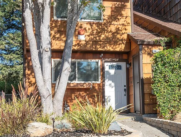 1414 Parkway Dr — Photo 1