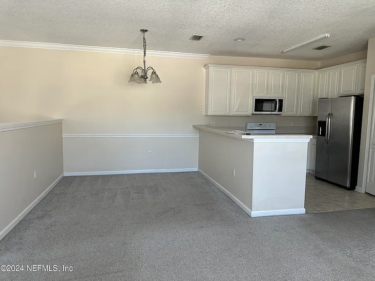 9740 Summer Grove Way W — Photo 7