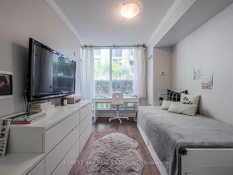 38 William Carson Cres #114 — Photo 31