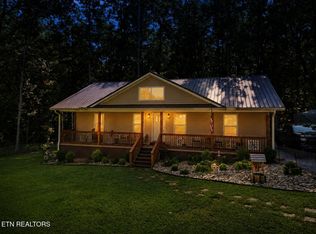 2067 Allardt Tinch Rd, Jamestown, TN 38556