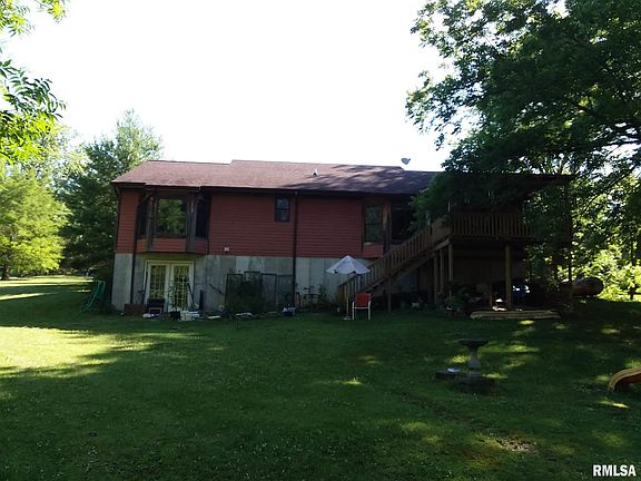5th image of 327 E Ash St