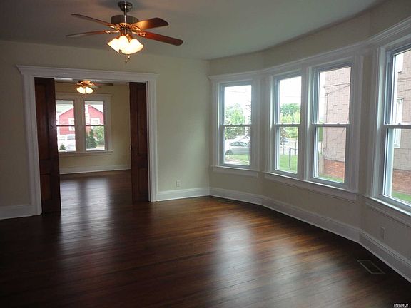 4th image of 35 South St