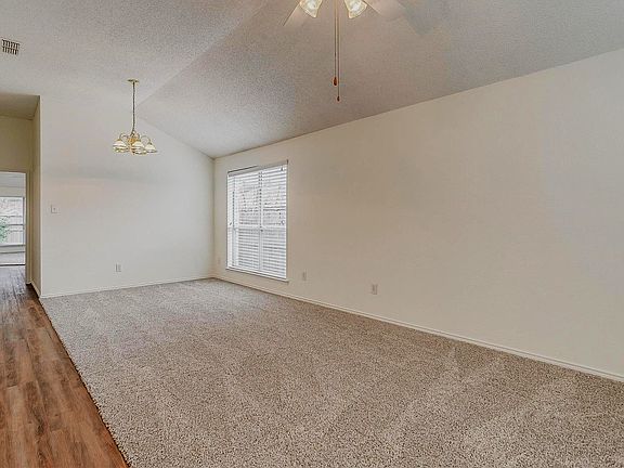 2nd image of 10220 Tustin Ter