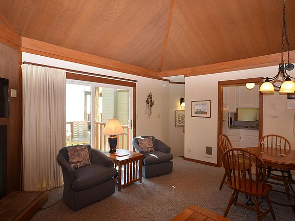 4th image of 3641 NW Oceanview Dr #109