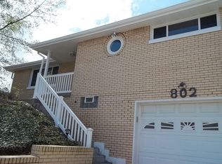 802 Old Clairton Rd, Clairton, PA
