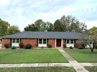 3945 S Parkcrest Avenue, Springfield, MO 65807