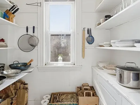32 Sunset Rd #28B, Somerville, MA 02144