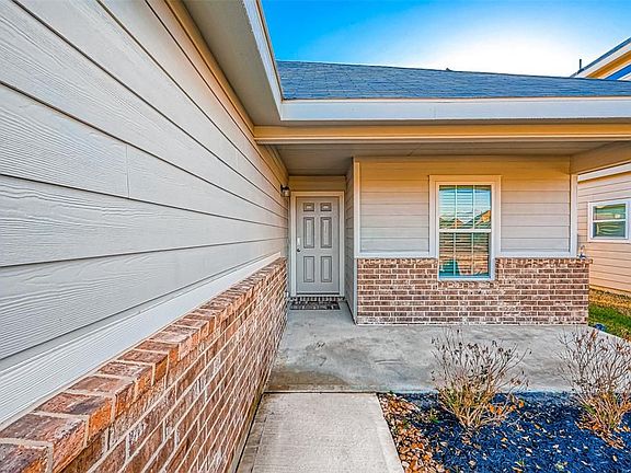 4th image of 3226 Alberelli Dr