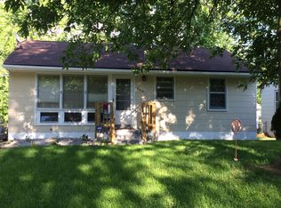 240 Du Bourg Ln, Florissant, MO 63031