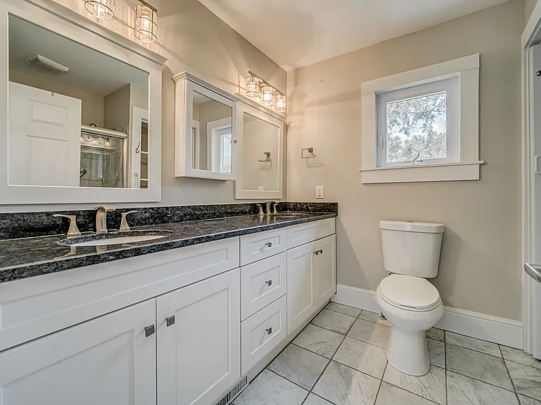 121 Brown St — Photo 14