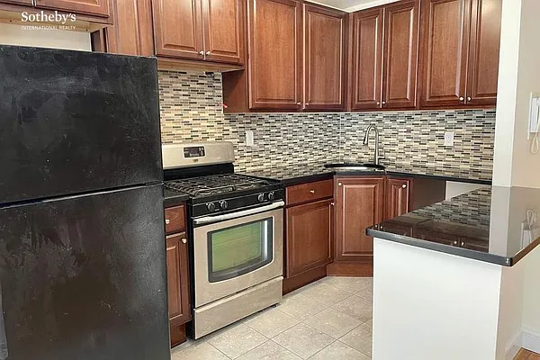 Rented by Sotheby's International Realty | media 17