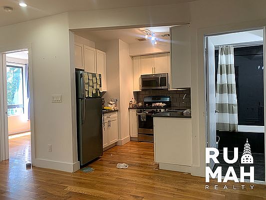 2nd image of 194 Stuyvesant Ave #20