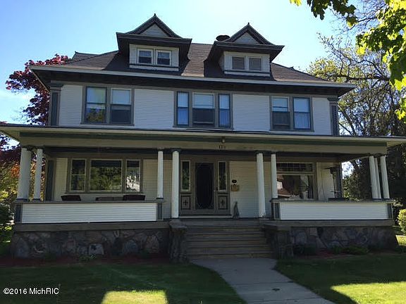 4th image of 110 N Columbia Ave