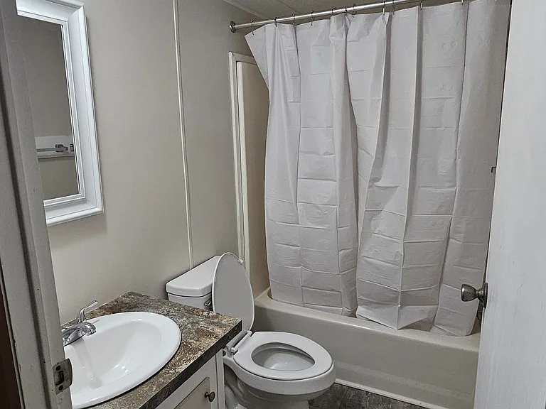 4175 Hyview Ln — Photo 11