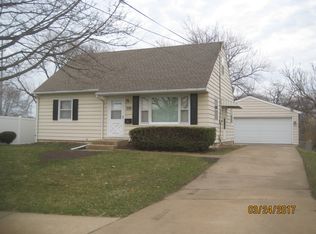 3316 1st Ave NW, Cedar Rapids, IA 52405