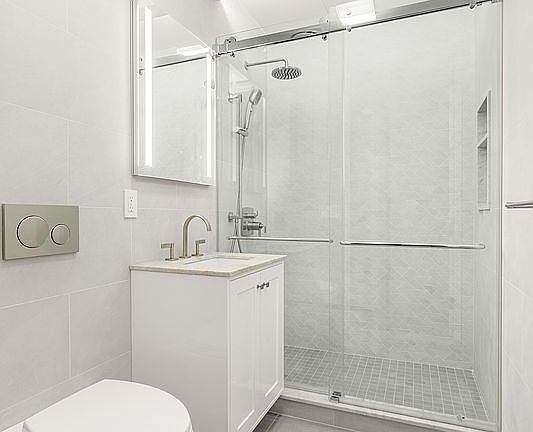 4th image of 88 Lexington Ave APT 1404