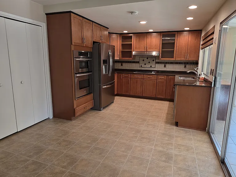1921 Temescal Dr — Photo 9