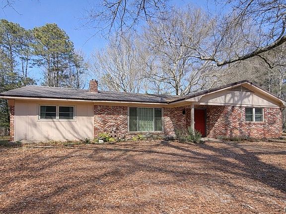 2nd image of 924 Old Salem Rd