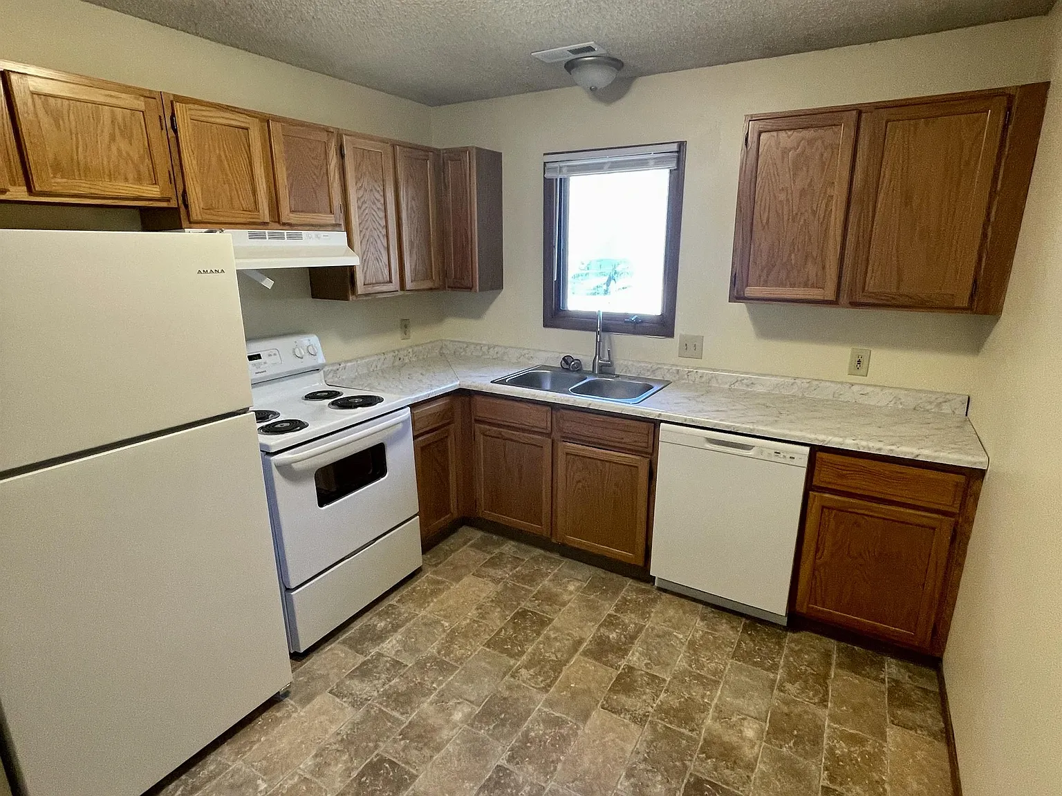 817 Maple Lane #1 - 1 — Photo 3
