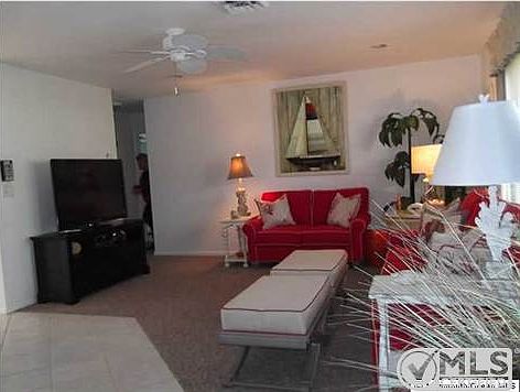 3rd image of 923A Thornhill Ct