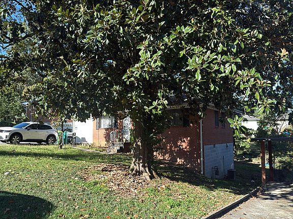 2nd image of 4317 Gilbert Pl