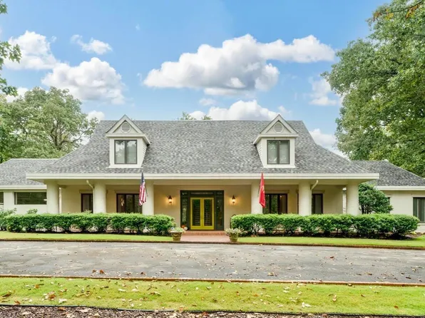 4930 Windwood Cir, Birmingham, AL 35242